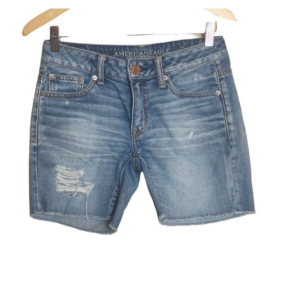 American Eagle Outfitters Pants - American Eagle Outfitters Distressed Raw Hem Jean Shorts Size 00
